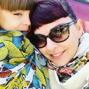 Meet your Posher, J natalie